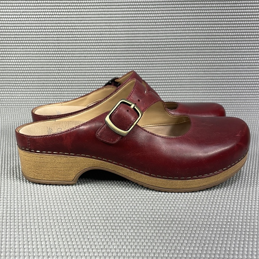 Dansko Women's Leather Slip On Shoes / Clogs / Mules Size EU 39